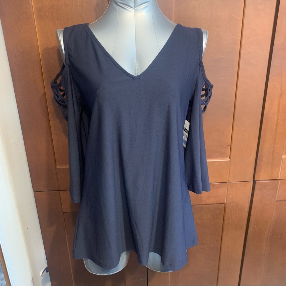 SALE!! Cold shoulder flare sleeve navy.